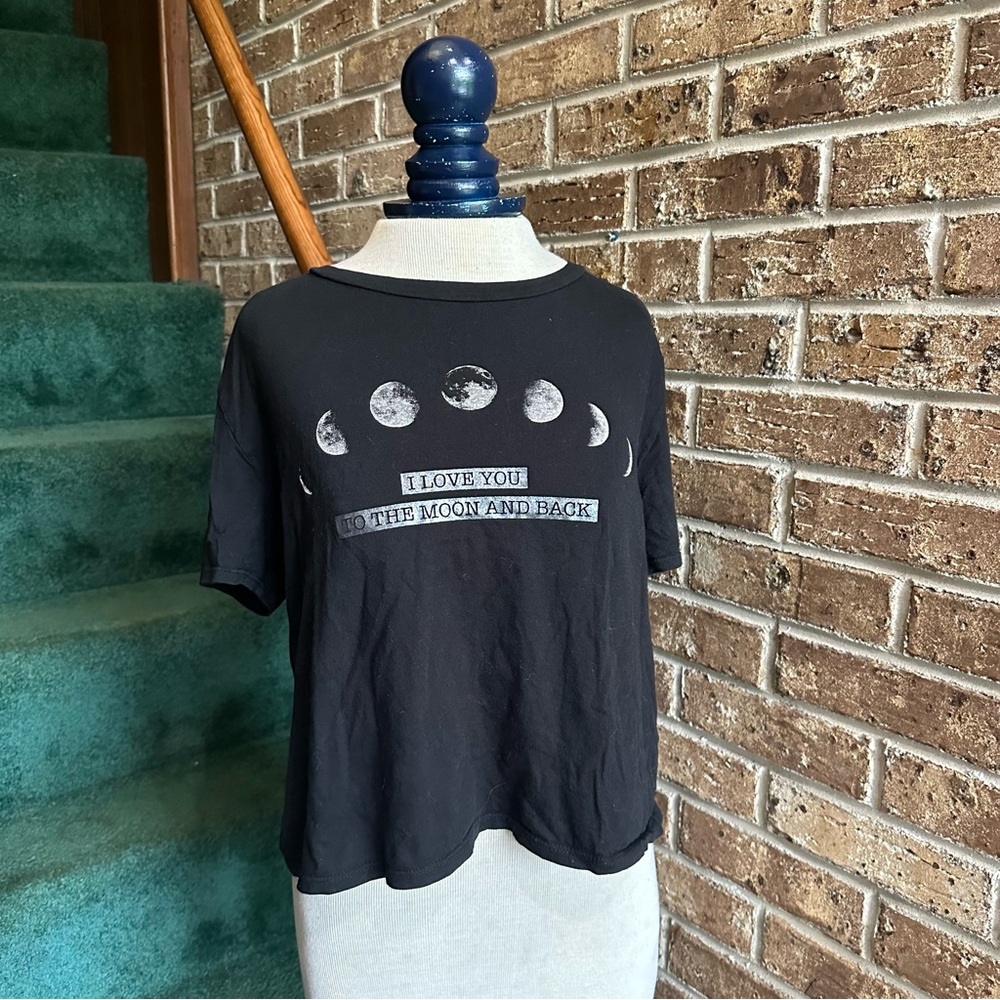 Moon Phases “I Love You To The Moon And Back” Cropped Black T-shirt